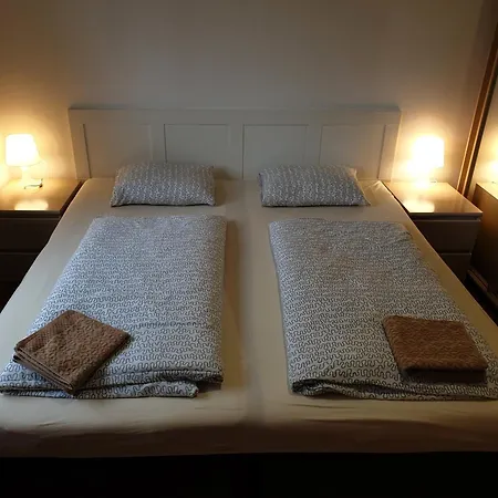 Slavkov & Parking * Nová Lesná